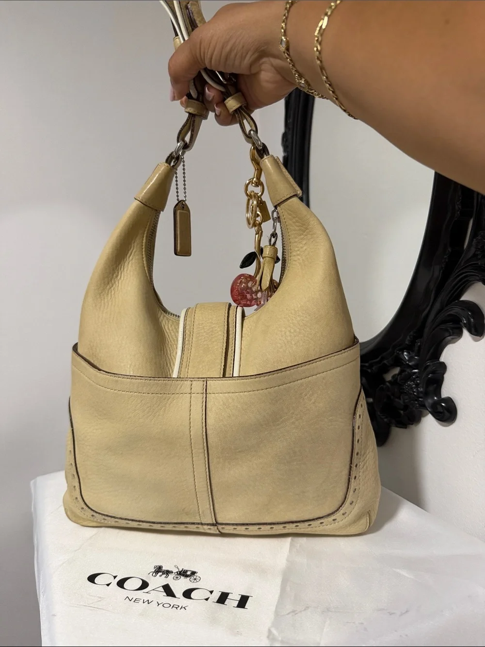 Coach Y2k 5054 Beige Leather Hobo Bag 🎀🎀🎀